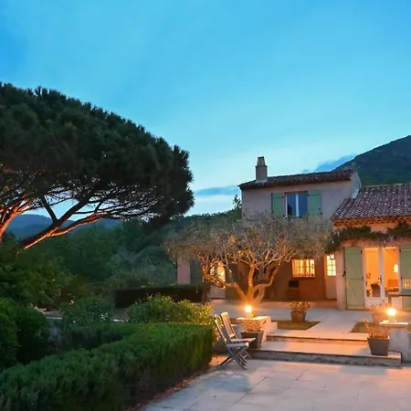 Spacious House With Wi Fi And Swimming Pool Holiday home *